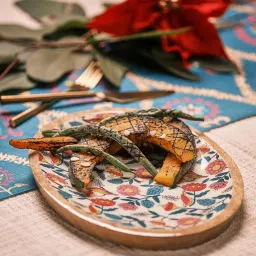 Chumbak Country White Wooden Serving Platter - Set of 1 image 1