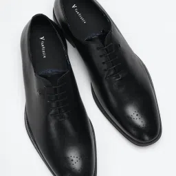 Van Heusen Men's Black Oxford Shoes image 1