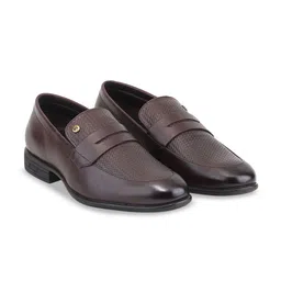 Red Chief Men Textured Leather Formal Loafer-image-76