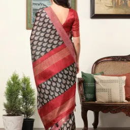 Saree Mall Black & Maroon Silk Printed Saree With Unstitched Blouse image 2