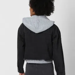 Forever 21 Black Regular Fit Jacket image 2