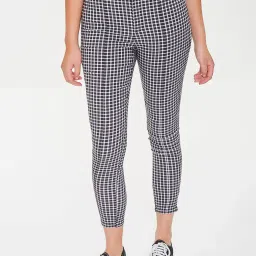 Forever 21 Black & White Checks Trousers image 1