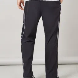 Styli Black Relaxed Fit Cotton Oversized Trackpants image 2