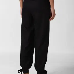 Forever 21 Black Regular Fit Pants image 2