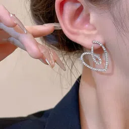 KRENOZ Heart Shaped Studs Earrings image 4