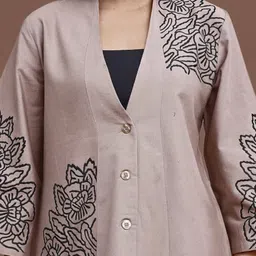 Tikhi Imli Embroidered Pure Cotton V-Neck Shirt With Trouser Co-Ords image 2