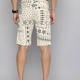 Levi's Men's White Tapered Shorts image 2