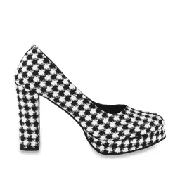 The White Pole Women's Black Casual Pumps image 2
