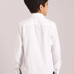 Indian Terrain Kids White Cotton Regular Fit Full Sleeves Shirt image 2