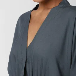 Forever 21 Grey Regular Fit Crop Top image 5