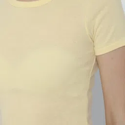 American Eagle Outfitters Yellow Round Neck T-Shirt image 5