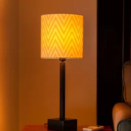 ExclusiveLane 'Greyed Chevrons' Handcrafted Table Lamp In Iron (18 Inch) image 3