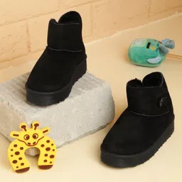 TRUFFLE COLLECTION Fur Detailed Solid Slip On Boots - Black-picture-29