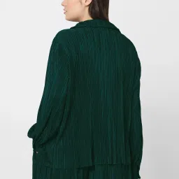 Vero Moda Curve Green Textured Shirt image 2
