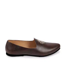 Fausto Men's Brown Casual Juttis image 2