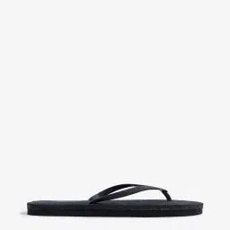 LUNA BLU by Westside Black Textured Flip-Flop image 2