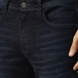 VAN HEUSEN DENIM LABS Men Regular Fit Mid-Rise Light Fade Jeans image 5