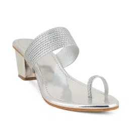 Scentra Women's Silver Toe Ring Sandals-image-20