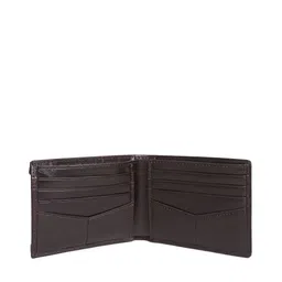 Fossil Men Genuine Leather Wallet image 2