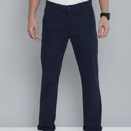 Levis Men Solid Trousers-picture-17
