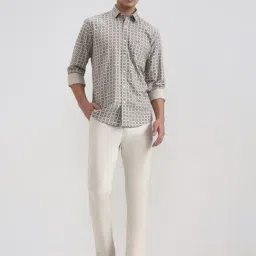 JadeBlue Off White Regular Fit Trackpants image 4