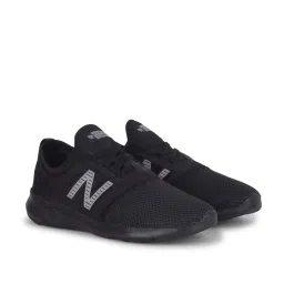 New Balance Women's WCSTLIK4 Black Running Shoes image 2