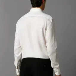 Louis Philippe Cream Cotton Regular Fit Shirt image 2