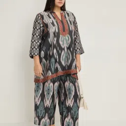 Diza by Westside Black Ikat-Printed A-Line Tunic image 4