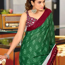 Moda Rapido Green Colourblocked Pure Cotton Block Print Sarees image 3