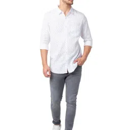 Spykar White Slim Fit Printed Shirt image 5