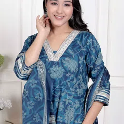 Doriyaan Women Blue Cotton Anarkali Kurtas image 3
