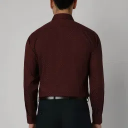 Van Heusen Maroon Cotton Regular Fit Checks Shirt image 2