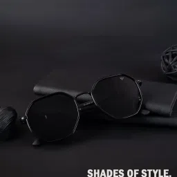 Voyage Black Geometric Polarised and UV Protected Lens Unisex Sunglasses image 2