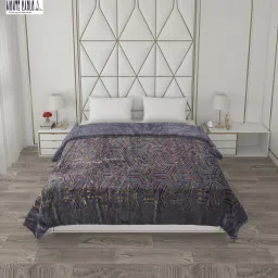 Monte Carlo Grey Polyester 950 GSM Winter Blanket image 2