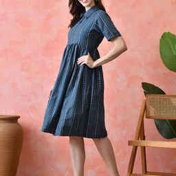 VCJ Print Knee Length Fit & Flare Dress image 4