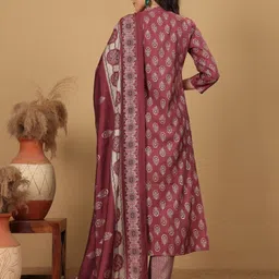HERE&NOW Women Ethnic Motifs Printed Regular Beads and Stones Kurta with Trousers & With Dupatta image 5