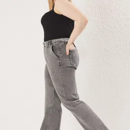 Trendyol Women Slash Knee Heavy Fade Jeans-picture-52