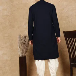 House of Pataudi Men Ethnic Motifs Embroidered Festive Straight Kurta image 3