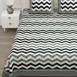 CHICERY White & Black Geometric 210 TC King Bedsheet with 2 Pillow Covers image 4