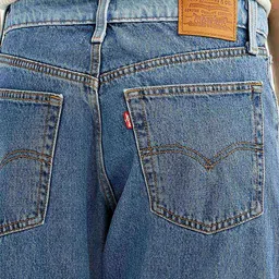 Levis Women Relaxed Fit Mid-Rise Light Fade Jeans image 3