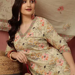 Anouk Women Floral Printed Cotton Kurta with Trousers & Dupatta image 2