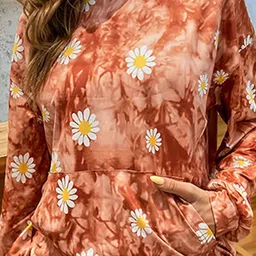 StyleCast Women Floral Printed Round Neck Top image 3