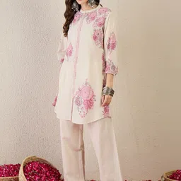 Indo Era Women Floral Printed Regular Mirror Work Pure Cotton Kurta with Trousers image 5