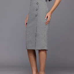 DOROTHY PERKINS Houndstooth Pattern Knee Length Straight Skirt image 4