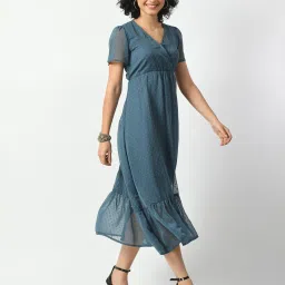 DECKEDUP Blue Self Design Midi Dress image 3