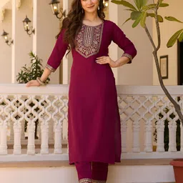 Happy Design Women Ethnic Motifs Embroidered Kurta with Trousers & Dupatta image 4