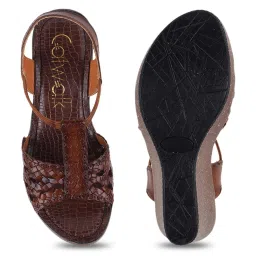 Catwalk Women's Tan Sling Back Wedges image 3