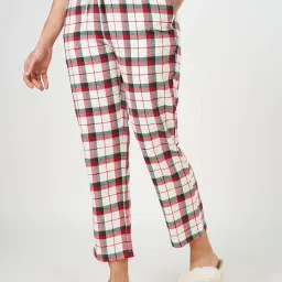 Dreamz by Pantaloons White & Red Cotton Chequered Pyjama image 3