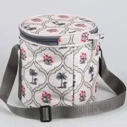 india circus by krsnaa mehta India Circus By Krshna Mehta Multicolor Printed Lunch Bag image 3