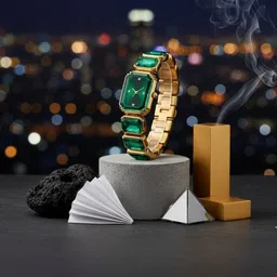 Moover Women Dial & Bracelet Style Straps Analogue Watch SLXRYwtc-GREEN-J1 image 2